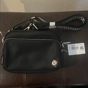 Lululemon Black everywhere Crossbody 2L monogram metallic Bag